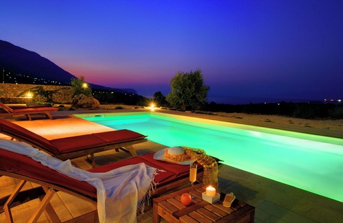 Karavados Villa | Villa 'Nautilos Ideales Resort' with Sea View, Wi-Fi and Air Conditioning