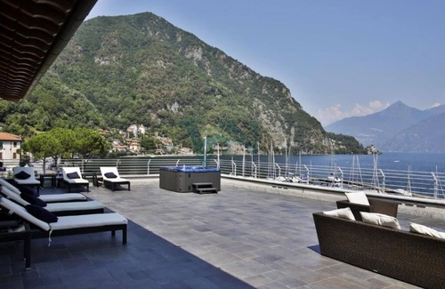 Menaggio Apartment | VILLA NAVALIA MARINA - directly on the lake como - with jacuzzi - 8 people