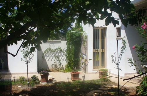 Specchiarica Villa | villa near nature reserve