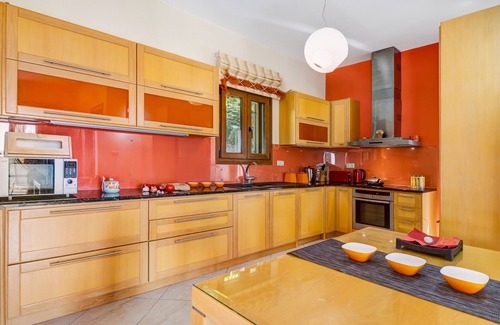 Nidri Villa | Villa 'Nidri Hills' with Sea View, Wi-Fi and Air Conditioning