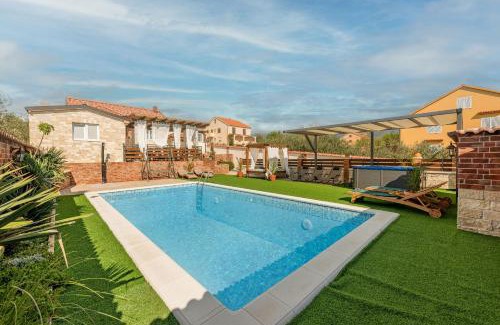 Polaca Villa | Villa Nikolina ZadarVillas
