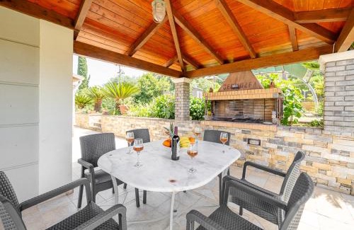 Roda House | Villa Nirvana - Sea View Maisonette in Roda, Offering Tranquility and Comfort on the Enchanting Northern Coast of Corfu