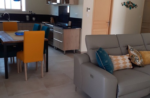 Douzens House | Villa Numéro 10. Modern villa with its own pool