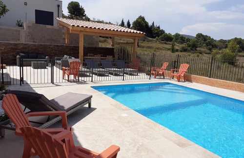 Douzens House | Villa Numéro 10. Modern villa with its own pool