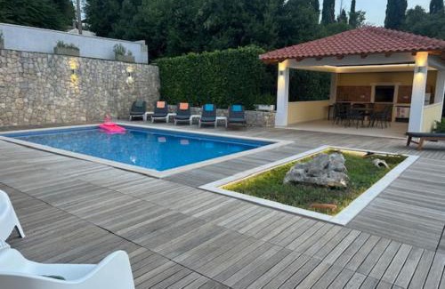 Popovici Villa | Villa Oasis Cypress