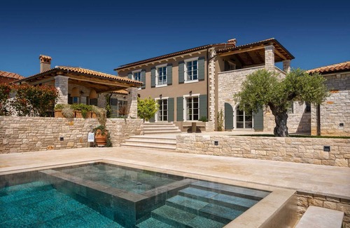Vabriga Villa | Villa Olive View - Your exclusive retreat