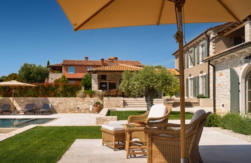 Vabriga Villa | Villa Olive View - Your exclusive retreat