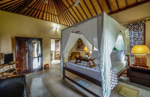 Jasri Resort | Villa Ombak a Private Villa Facing the Ocean.