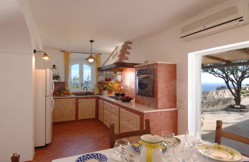 Praiano Villa | Villa on the Amalfi Coast with large garden overlooking the sea