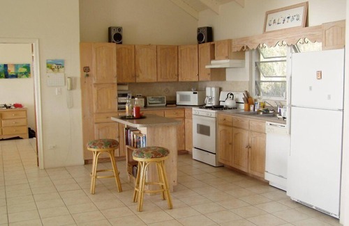Oualie Bay Villa | Villa on the Island of Nevis above the nicest beach, sleeps 4-6