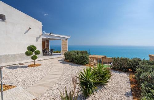 Realmonte Villa | Villa Orizzonte Holidays by Interhome