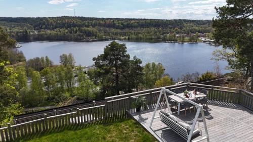 Tullinge Villa | Villa Örnberget - Lakeview Luxury with Private Indoor Pool