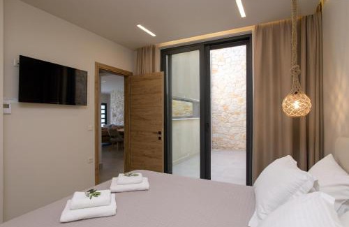 Petaleia Villa | Villa Otter by PosarelliVillas