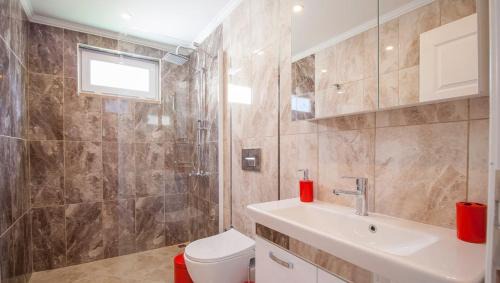 Uzumlu Villa | Villa Pırıltı