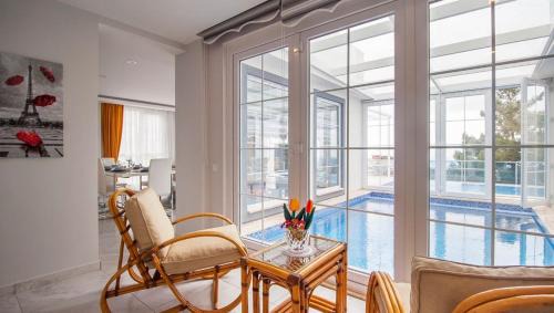 Uzumlu Villa | Villa Pırıltı