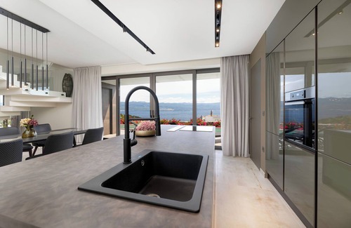 Vrbnik Villa | Villa Panoramica with heated pool and sauna (Kvarner - Vrbnik)