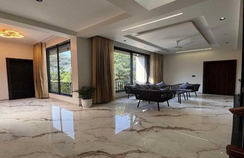 Udaipur Apartment | Villa Papillon by DanCenter | Pvt Pool | Jacuzzi | Kids Room | Udaipur