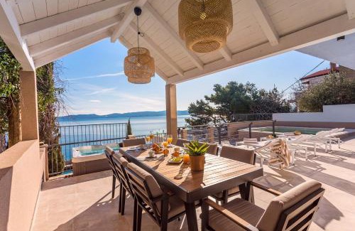 Pisak Villa | Villa Perla Blu with 4 bedrooms, heated pool, jacuzzi, 50m from beach