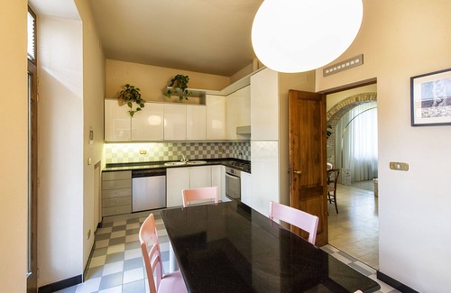 Montalcino Villa | Villa Piazza della Fortezza - Villa with Jacuzzi