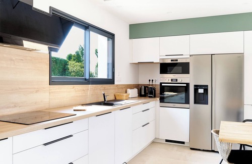 Boujan-sur-Libron Villa | VILLA PLEIN SUD SWIMMING POOL, air conditioning, garage, NEAR BEACHES