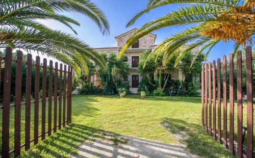 Porto Koukla Apartment | Villa Pounente