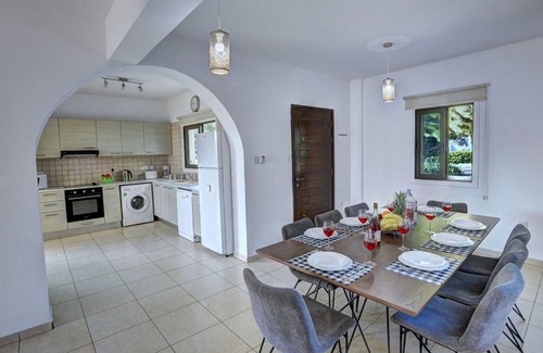 Protaras Villa | Villa Protaras Paralia, Spacious 4BDR Central Protaras Villa, Close to Fig Tree.
