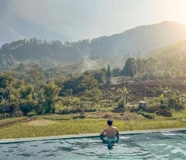 Cisarua Villa | Villa Puncak Dengan View Persawahan