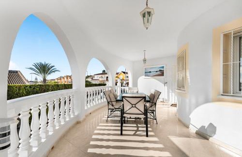 Quesada Villa | Villa Quesada