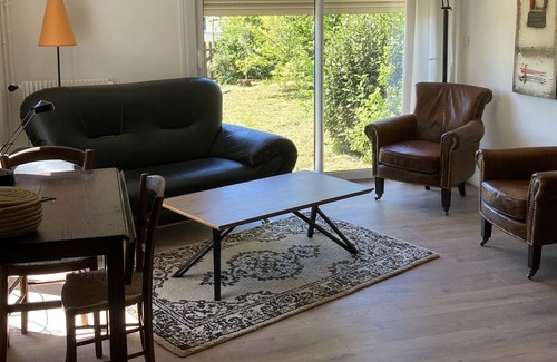 Limoges House | Villa Rénovée, Dans un Écrin de Verdure Calme, aux Portes de Limoges