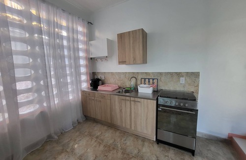 Marie Pampoen Apartment | Villa Raven`s Paradise (Rosado)