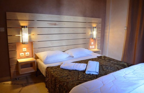 Agdal Villa | Villa Riads on the road to Ourika IDEAL FOR LARGE GROUPS AND FAMILIES