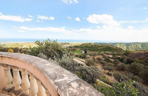 Gerace Villa | Villa Rondinella: An elegant three-story villa situated in a quiet location, a few minutes from the town center, with Free WI-FI.