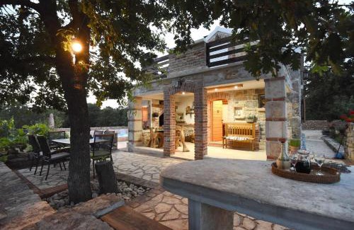 Policnik Villa | Villa Rosemary ZadarVillas