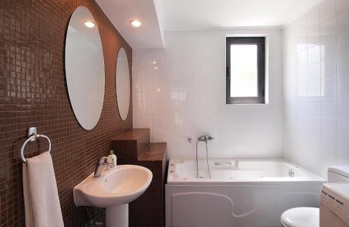 Mothiana Villa | VILLA ROTUNDA B