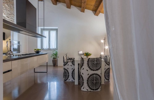 Cagli Villa | Villa Sabrina 12 - Five Bedroom Villa, Sleeps 12