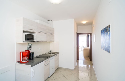 Plat Apartment | Villa Samba - Studio Apartment with Balcony and Sea View