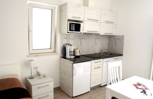 Plat Apartment | Villa Samba - Studio with Terrace and Sea View