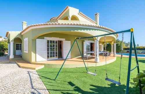 Mato Serrao Villa | Villa San Juan by Algarve Vacation