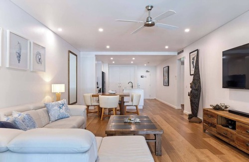 Port Douglas Apartment | Villa Sanctuary in Temple Resort Living Redefined
