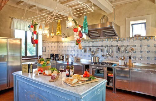 Poppi Villa | Villa Sant' Angelo - Villa with private pool