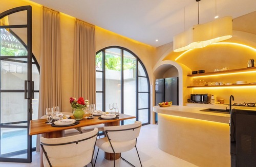 Sunset Road Villa | Villa Santa Clara