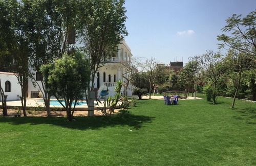 Giza Villa | Villa Sarah, lush green and serine