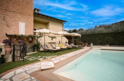 Iano Villa | Villa Sassina by Mmega