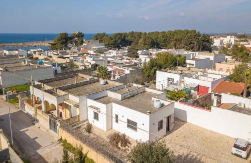 Torre Squillace House | Villa Scianuli 250 meters from the sea - Happy Rentals