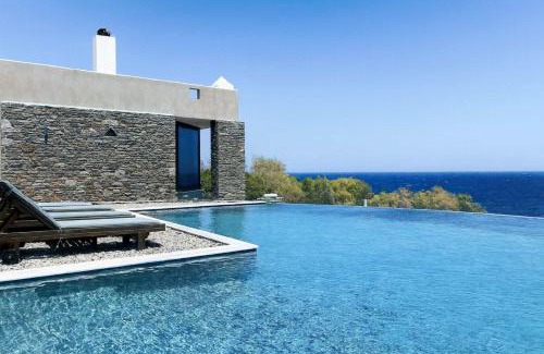 Ormos Agiou Ioannou Villa | Villa Scorpio - Infinity Pool Endless Blue Escape