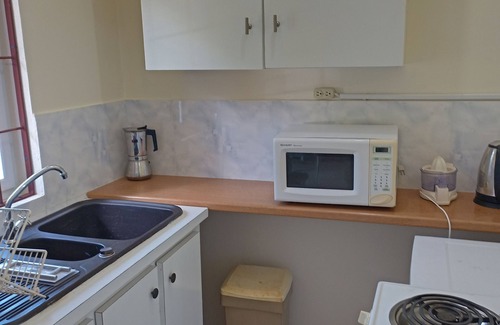 Boscobel Apartment | Villa Serena Studio Flat, close to the beach