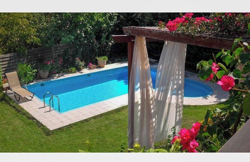 Skines Villa | Villa Skine with private pool and lush garden