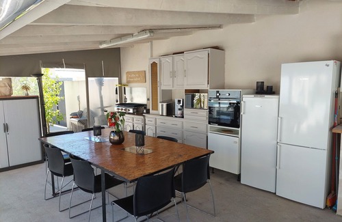 Saint-Aunes Villa | Villa sleeps 6, private heated pool. Close to Montpellier and its beaches.