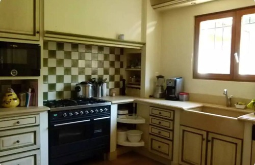 La Roquebrussanne House | Villa, sleeps 10, Swimming pool 12x5, Sauna, 4500m² of land - Absolute Calm