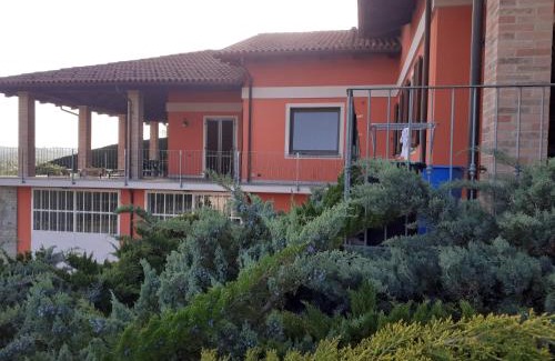 Montaldo Scarampi House | Villa Sofia